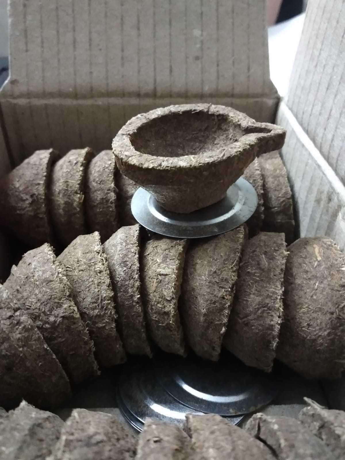 Panchagavya Eco Friendly Diyas - Image 3